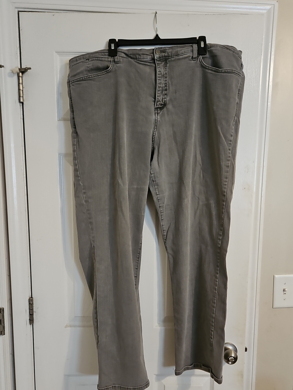 NYDJ Gray Straight Jeans with Signature Label